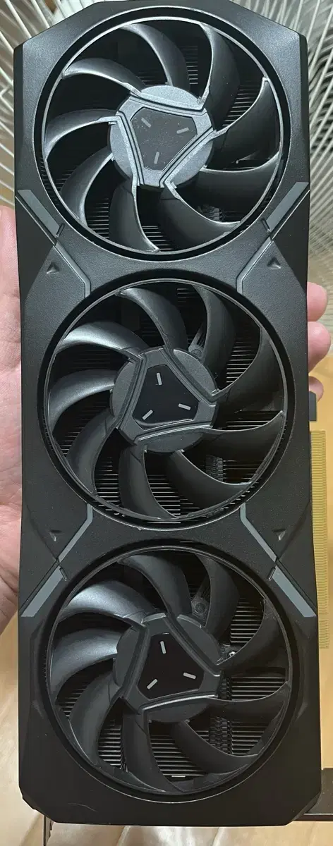 라데온 rx7900xt 팝니다.